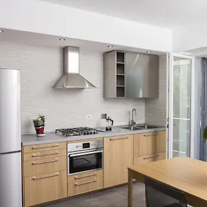 Apartment Rosa's House Rome Airport, Fiumicino