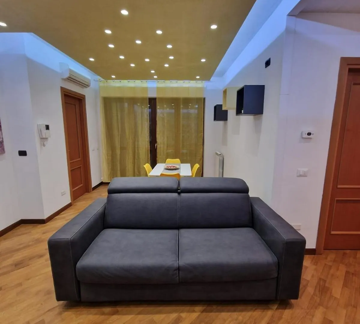 Moonlight Apartment Fiumicino 0*,  Italy